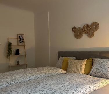 Eisenstadt Apartamento | City Retreat 13 1