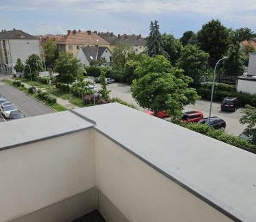 Eisenstadt Apartamento | City Retreat 15 15