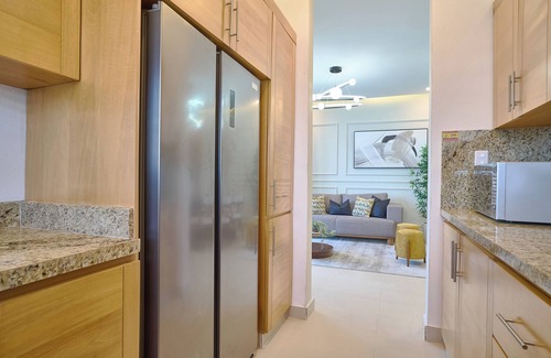 Ensanche Quisqueya Apartamento | City Sophistication Elegant 2BR Top Location