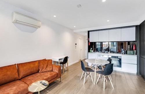 Docklands Apartamento | City Vibes With City Views - Pool, Gym, Yoga - Super Central