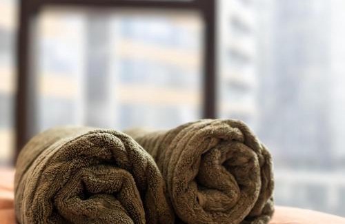 Docklands Apartamento | City Vibes With City Views - Pool, Gym, Yoga - Super Central