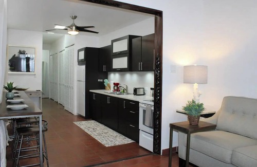 Catedral Apartamento | City View 3 Bdrm.Apt for 6-Old San Juan