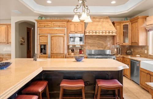 East Mesa Casa | City View Manor