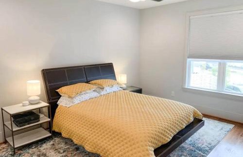 Five Points East Casa | City View- near Downtown, Capital, NC State