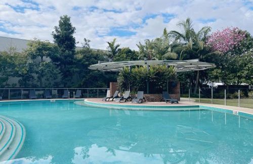 West End Apartamento | City View Retreat 2BR 2BA Sofa Bed Free Parking