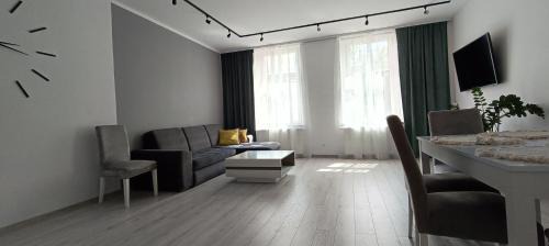 Swidnica Apartamento | CITY VIEW Saperów II - klimatyzacja, przy parku