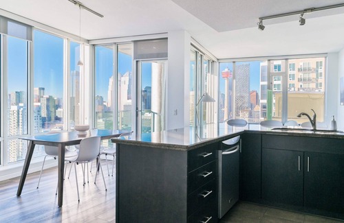 Victoria Park Apartamento | City View | Stylish Condo | 2 King Beds + Ensuites
