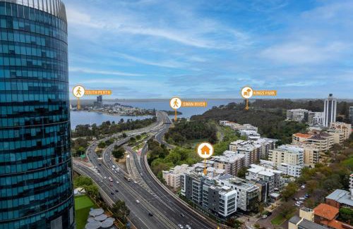 Perth Central Business District Apartamento | City Views & Resort-Style Living Pool Tennis & Parking