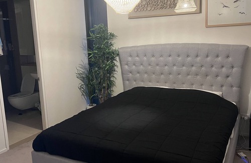 Chippendale Apartamento | City Views W/pool Walking Distance to Darling Harbour
