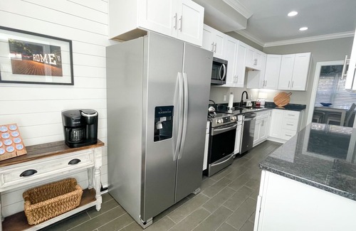 Rome Casa | City Views~ Walk downtown, near Tennis & Riverwalk