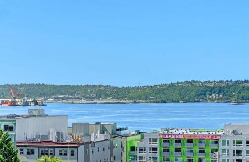 Belltown Apartamento | City Water View Oasis with Pool & Gym near Cruise in Heart of Seattle