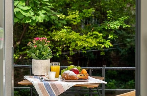 Sofia City Center Apartamento | CityCenter Magnific Gem - 2BDR & 2 Baths