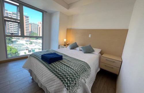 Zona 10 Apartamento | Cityhaus apartamento en zona 10 cerca del área hotelera 3 habitaciones!