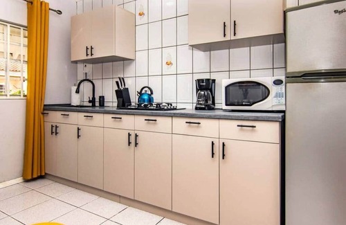 Colon Apartamento | Citylife Apartments - Pool/Free Parking/in Willemstad. Apartment - E