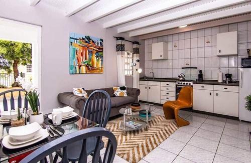 Colon Apartamento | Citylife Apartments - Pool/Free Parking/in Willemstad. Apartment B