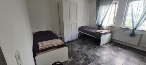 Vinnhorst Apartamento | Citynah Whg - 6 Pers., Küche, Terrasse, modern und zentral