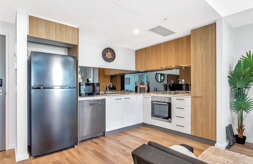 Adelaide Central Business District Apartamento | Cityscape Haven - CBD retreat w/ Hotel Amenities