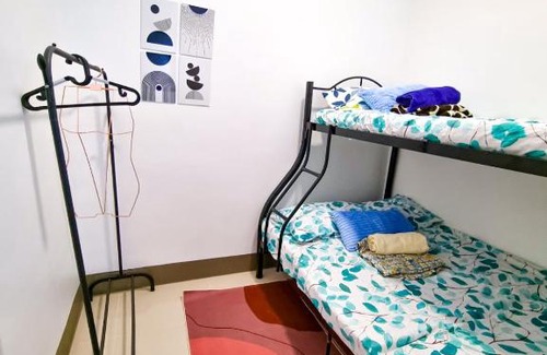 Highway Hills Apartamento | Cityscape on the 38th by Han