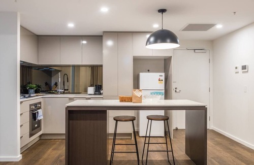 Woolloongabba Apartamento | Cityscape Serenity with Pool near Gabba and CBD