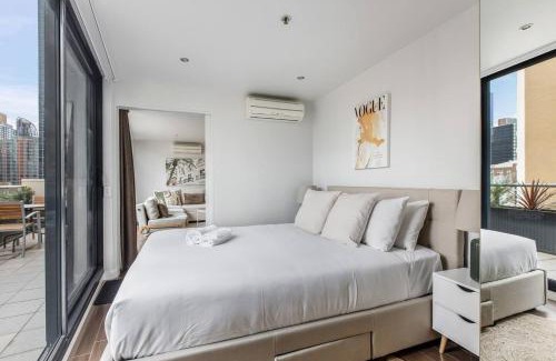 Chinatown Apartamento | Cityscope - Stylish CBD Pad with a View