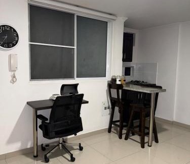 Ciudad Jardin Apartamento | Ciudad Jardín, CERCA CLUB CAMPESTRE