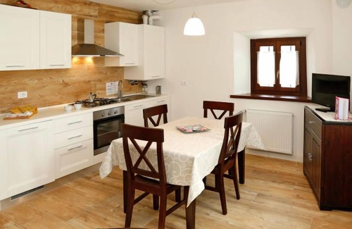Raveo Apartamento | Apartamento Cjase da Maestre en Raveo - 2 personas, 1 dormitorios