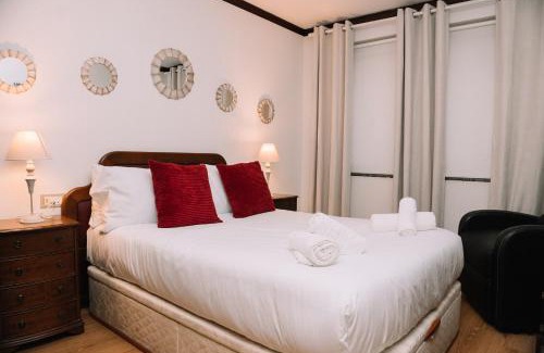 Maria Auxiliadora Apartamento | Clásico en el centro de Vigo by CABANA Rentals
