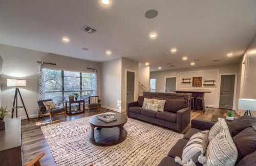 Canyon Lake Casa | CL 954 River Cliff Retreat