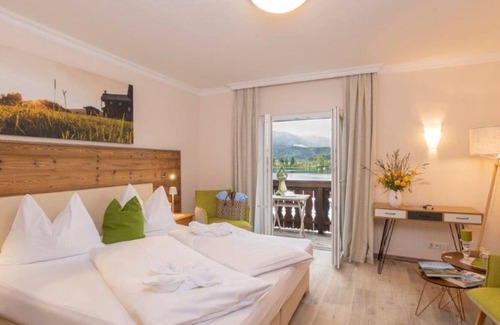 Ried Cabaña | Habitación Doble Clásica con balcón y vista al lago - Hotel Garni Seehang y Seelounge