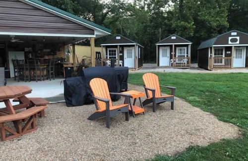 Tuscumbia Cabina | “Clabe” one of the 5 Tiny Cabins on the Osage River