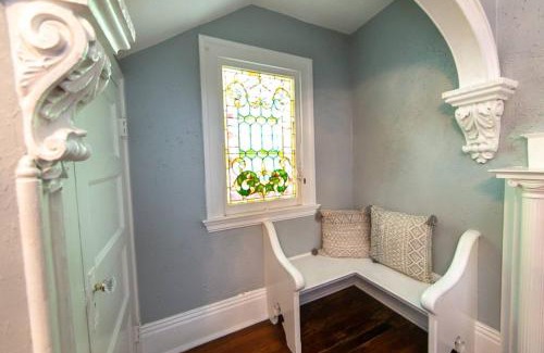 Seventh Ward Casa | Claiborne Historic Mansion - 5 bed-3bath