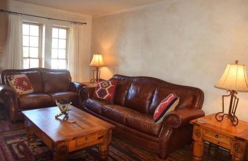 Red River Casa | Claim Jumper Townhouse 16 - On The River - Across from the Fishing Ponds - In Town - Near The Ski Area - Fireplace - WiFi - Sate