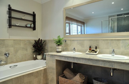 Greater Johannesburg Metropolitan Area Casa | Claires of Sandton