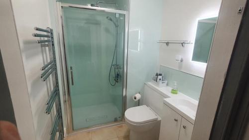 Ross-on-Wye Apartamento | Clairville Apartment - Garden Terrace, Central Ross-on-Wye