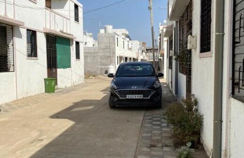 Rajpipla Apartamento | Clamber Homestay