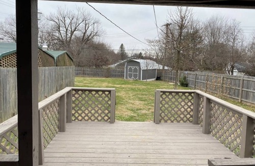 Lexington Casa | ‘Clara’ Just Off I-75! 2 Full Bedrooms!