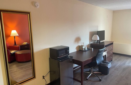 Lansing Hotel | Clarion Hotel