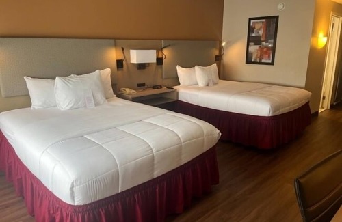 Lansing Hotel | Clarion Hotel