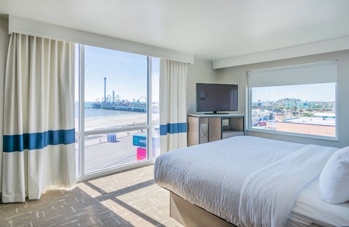 Galveston Hotel | Clarion Pointe Galveston Seawall