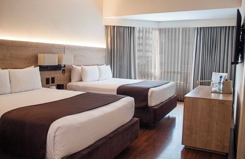 Zona 10 Hotel | Clarion Suites Guatemala City