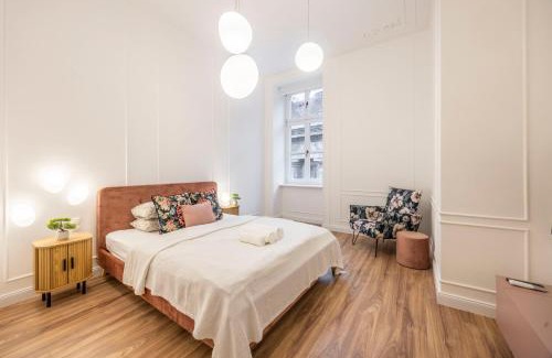 Budavar Apartamento | Clark & Chain Charm Grand Suite with Castle View