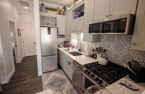 Templeton Apartamento | Clark House One Bedroom Apartment is the perfect spot for a wine getaway for two!