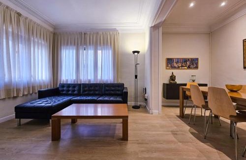 Sant Gervasi — la Bonanova Apartamento | Classbedroom Park Güell Apartment