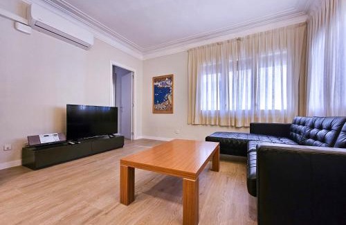 Sant Gervasi — la Bonanova Apartamento | Classbedroom Park Güell Apartment