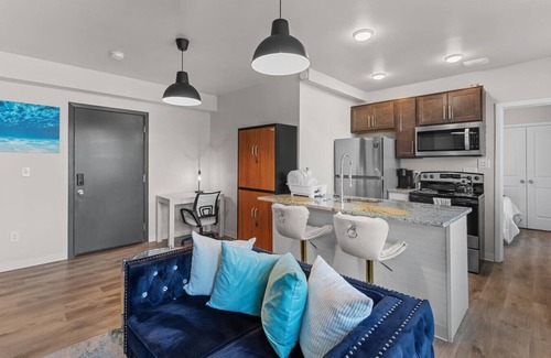 New Center Detroit Apartamento | Classic 2BR Detroit's Sugar Hill
