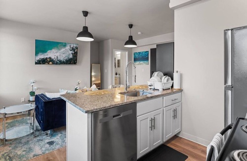 New Center Detroit Apartamento | Classic 2BR Detroit's Sugar Hill