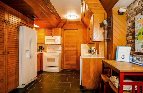 Lauderdale Harbours Casa | Classic 4/4 Bath Beach Home, 8 beds, Heated Pool, Ocean Access Canal, Dock
