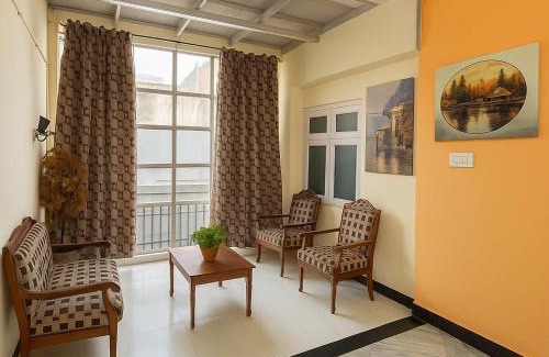 Himayatnagar Apartamento | Classic 4 BHK