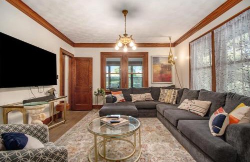 Southeast Omaha Casa | Classic 4BR Bowery Hill Gem Near Top Spots