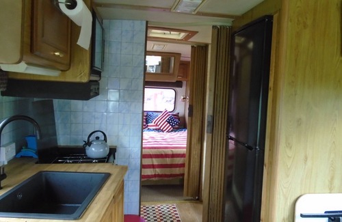 Ferrensby Casa | classic 80,s american winnebago camper with hot tub